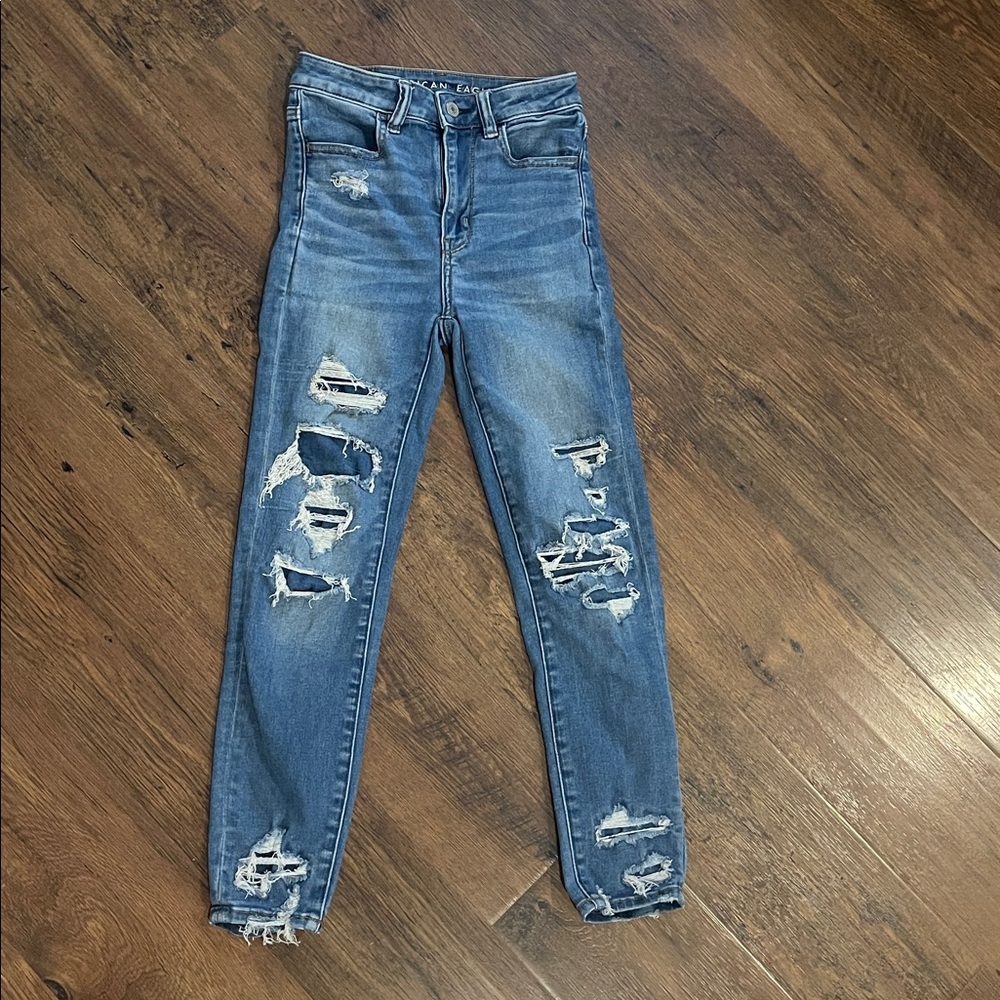 American Eagle Highest Rise Jegging‎ Crop Distressed sz 00 Short